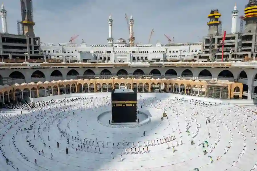 أسماء أئمة صلاة التراويح في رمضان 1445 في المسجد الحرام والمسجد النبوي وأسماء الأئمة الجدد 