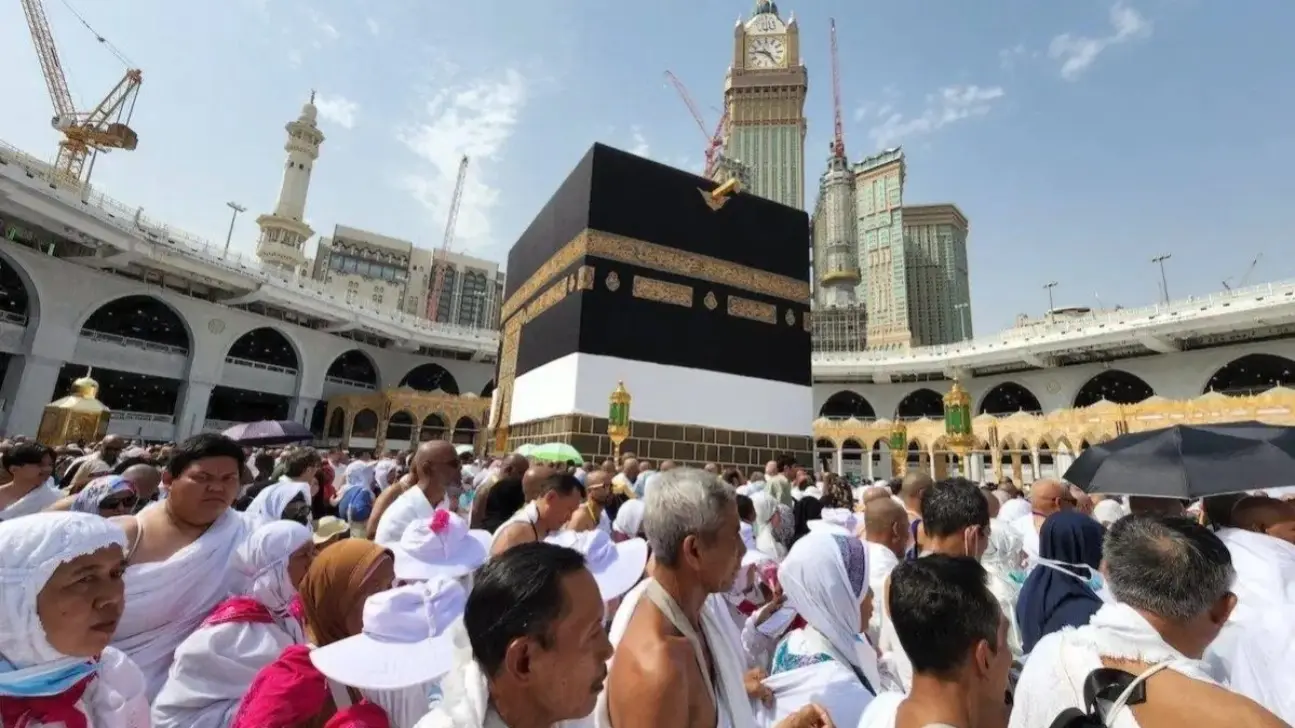 رسمياً: قرارات سعودية جديدة حول الحج بتأشيرة زيارة في موسم 1445 قبل أيام من بداية مناسك الحج 