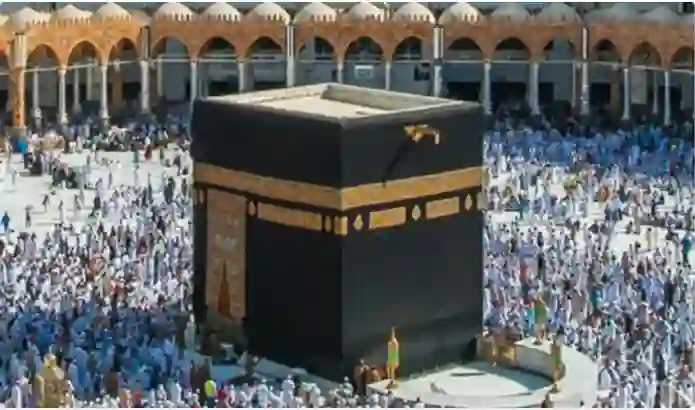 رسمياً: تسهيلات جديدة تسمح لحاملي تأشيرة العمرة بالعمل في المحلات والشركات في كل مدن المملكة بهذا الشرط 