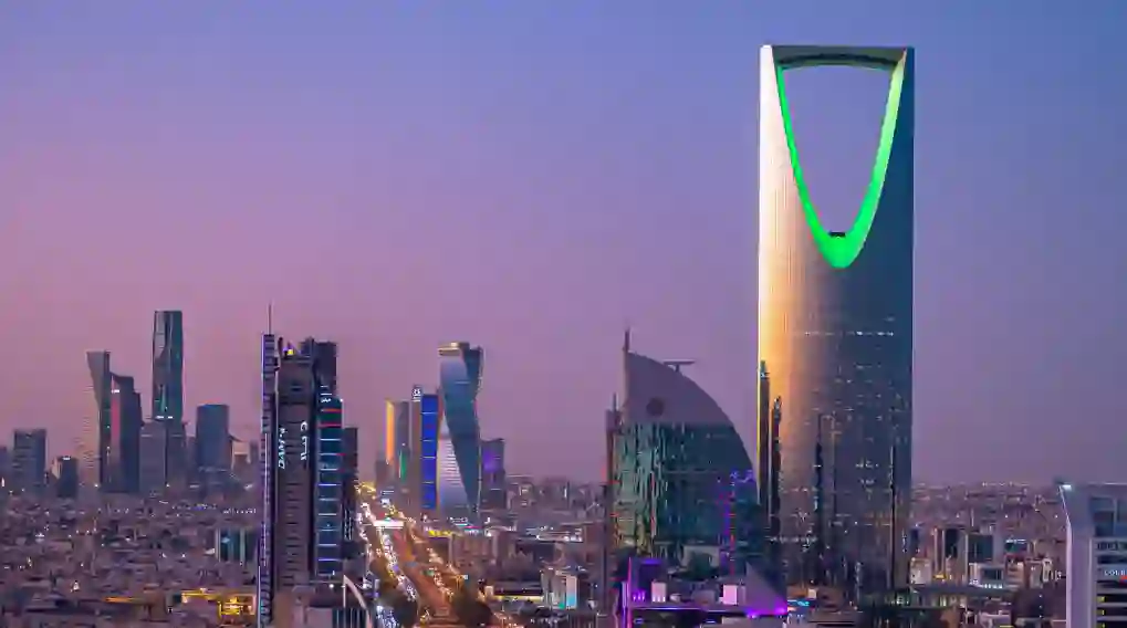 إحصائية رسمية تكشف العدد الحقيقي لسكان الرياض ونسبة السعوديين وغير السعوديين والجالية العربية الاكبر في الرياض 