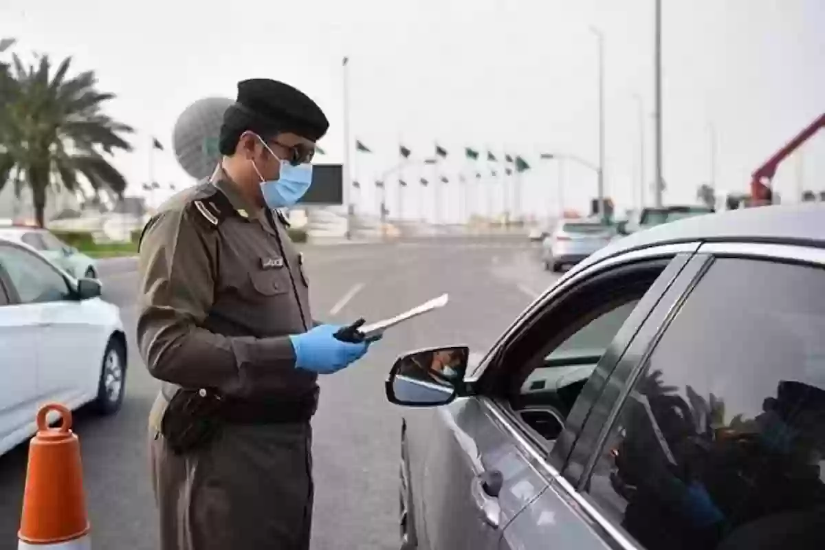المرور يعلن عن تغيير السرعة القصوى الجديدة على طريق المدينة - مكة وكاميرات جديدة ومخالفات مضاعفة لمن يتجاوز السرعة من هذا التاريخ 