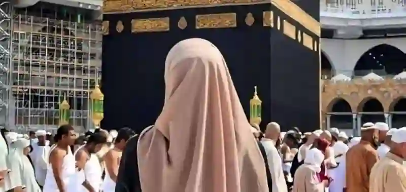 السعودية تعلن تعديل مدة تأشيرة العمرة من بداية محرم 1446 ورسوم استخراج تأشيرة العمرة الجديدة وحقيقة وقف اصدار تأشيرات العمرة على هذه الجنسيات العربية 